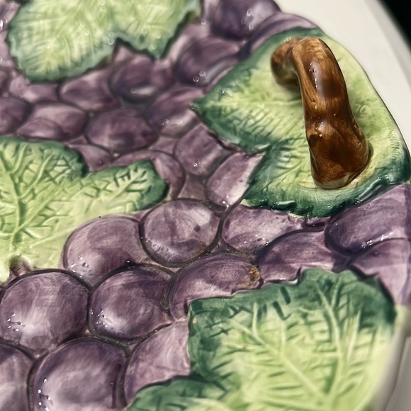 Vintage 1988 Fitz & Floyd Majolica Style Serving Dish Grapes Leaves - Picture 2 of 8